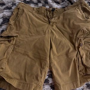 American Eagle Men’s Cargo Shorts